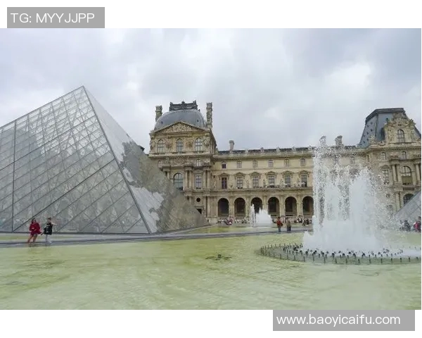 探索埃斯特旺的魅力与历史深度，揭示这座城市的独特风情与文化底蕴