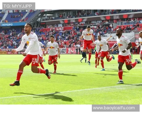 皇家盐城湖与纽约红牛的精彩对决引发球迷热议与期待