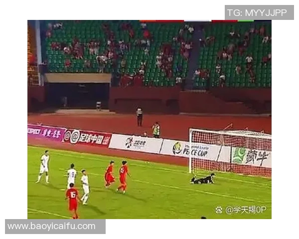 董路解读乌兹别克斯坦对中国足球的战术分析与比赛前景展望