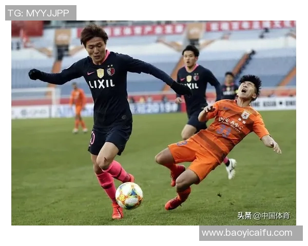 亚冠激战庆南队迎战鲁能队双方全力争夺小组出线资格