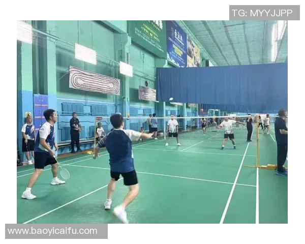 聚焦羽毛球运动发展南京羽毛球队的意识与团队精神探讨