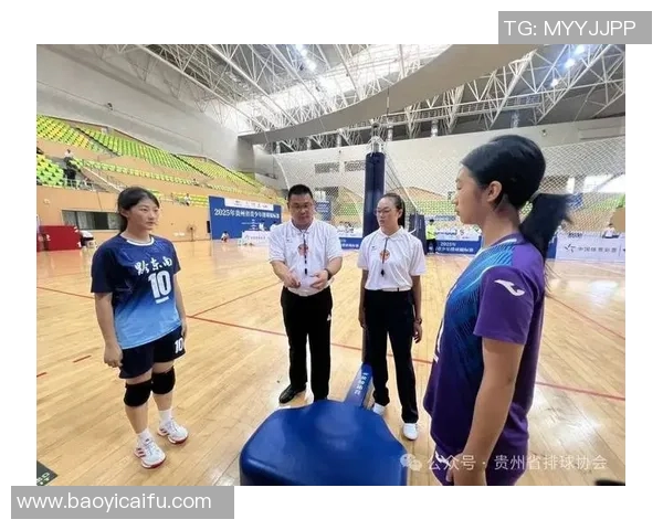 杨静独家分享排球心得与技巧助你提升竞技水平与团队合作能力